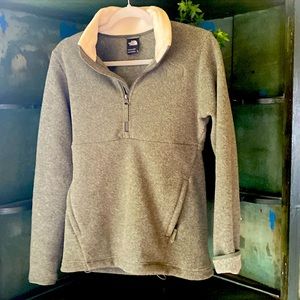 North face fleece pullover